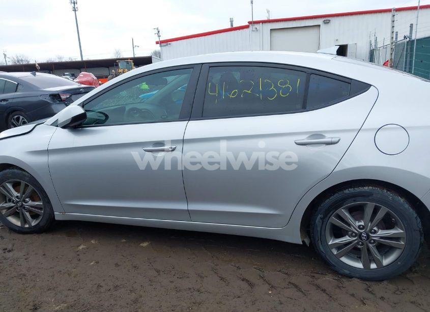 Photo 14 of 2017 Hyundai Elantra SE (VIN 5NPD84LF0HH068086)