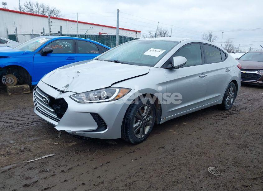 Photo 2 of 2017 Hyundai Elantra SE (VIN 5NPD84LF0HH068086)