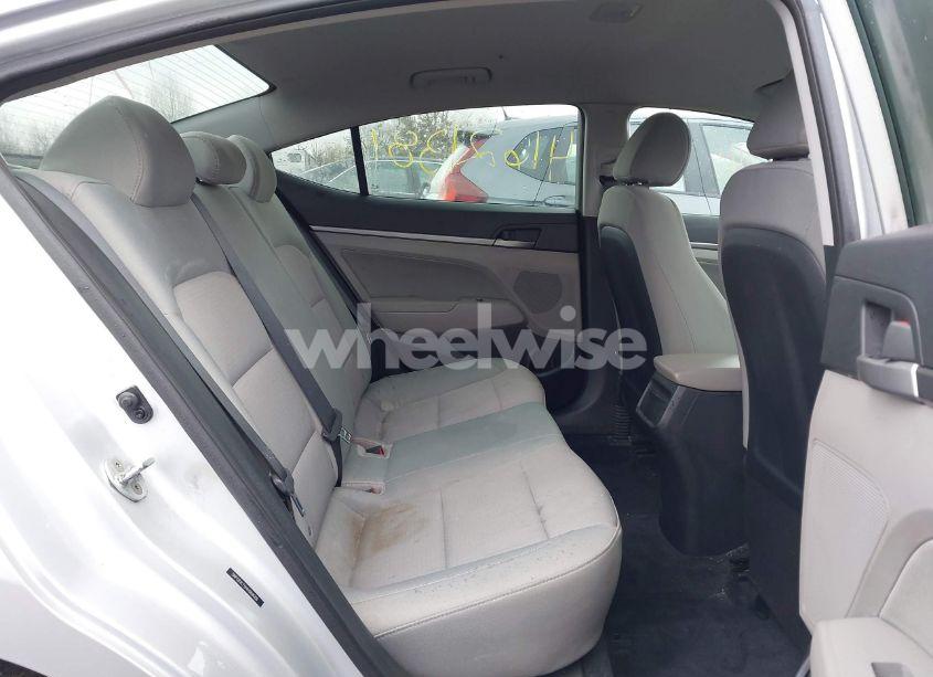Photo 8 of 2017 Hyundai Elantra SE (VIN 5NPD84LF0HH068086)