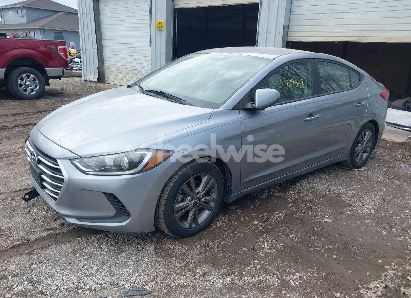 Photo 2 of 2017 Hyundai Elantra SE (VIN 5NPD84LF0HH069318)