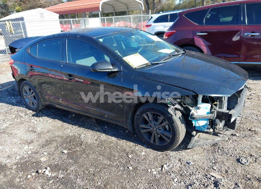 2017 Hyundai Elantra SE (VIN 5NPD84LF0HH087897) main photo