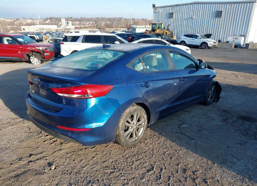 Photo 4 of 2017 Hyundai Elantra SE (VIN 5NPD84LF0HH096504)