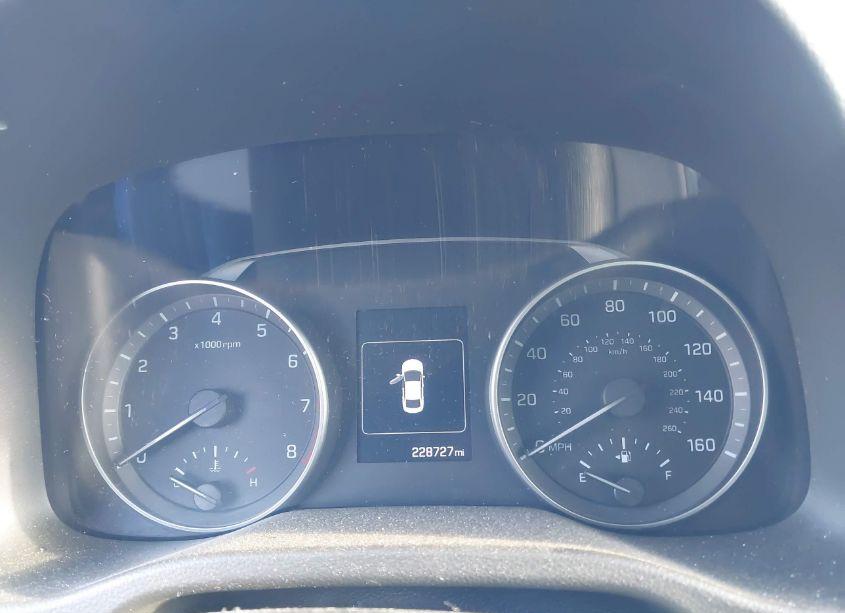 Photo 7 of 2017 Hyundai Elantra SE (VIN 5NPD84LF0HH096504)