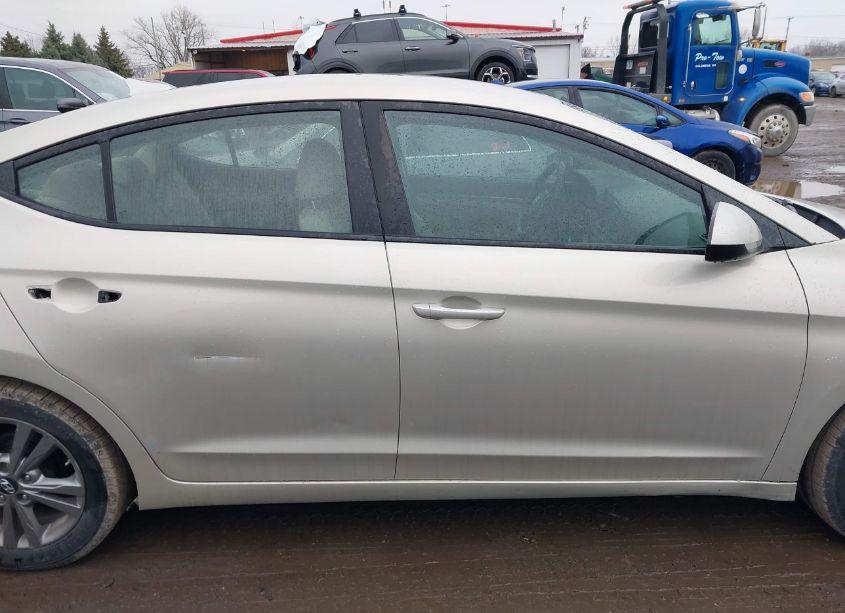 Photo 13 of 2017 Hyundai Elantra SE (VIN 5NPD84LF0HH096664)