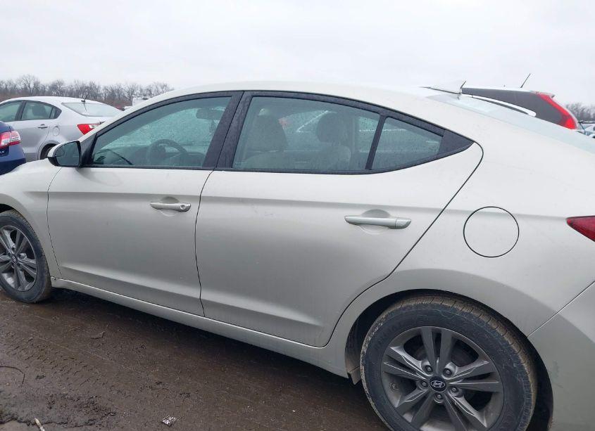 Photo 14 of 2017 Hyundai Elantra SE (VIN 5NPD84LF0HH096664)