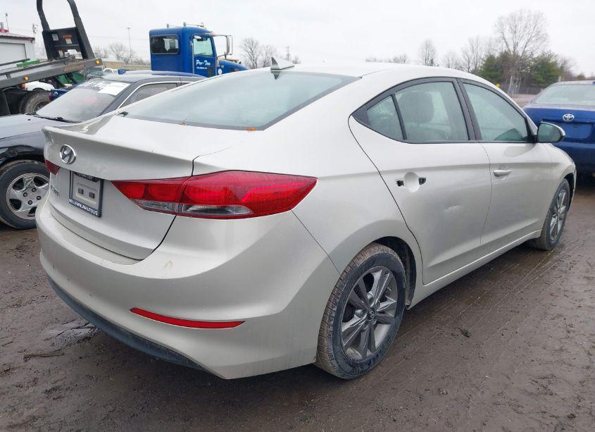 Photo 4 of 2017 Hyundai Elantra SE (VIN 5NPD84LF0HH096664)
