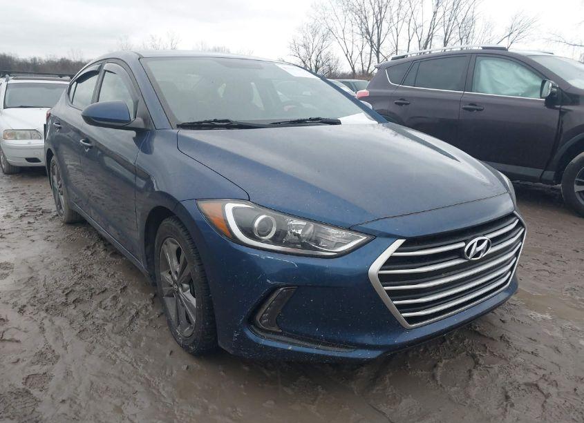 2017 Hyundai Elantra SE (VIN 5NPD84LF0HH116623) main photo