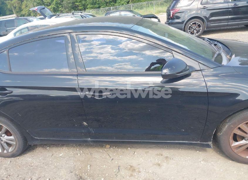 Photo 13 of 2017 Hyundai Elantra SE (VIN 5NPD84LF0HH160251)