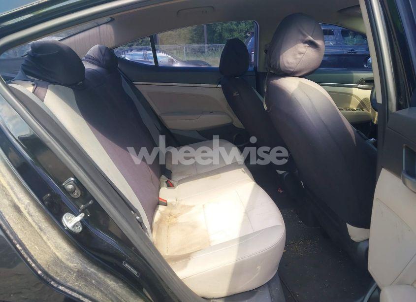 Photo 8 of 2017 Hyundai Elantra SE (VIN 5NPD84LF0HH160251)