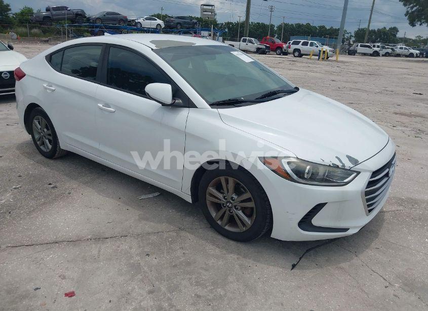 2017 Hyundai Elantra SE (VIN 5NPD84LF0HH161884) main photo