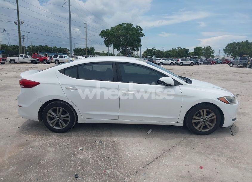 Photo 13 of 2017 Hyundai Elantra SE (VIN 5NPD84LF0HH161884)
