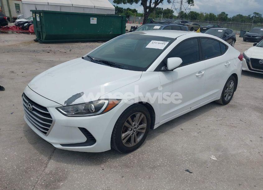 Photo 2 of 2017 Hyundai Elantra SE (VIN 5NPD84LF0HH161884)