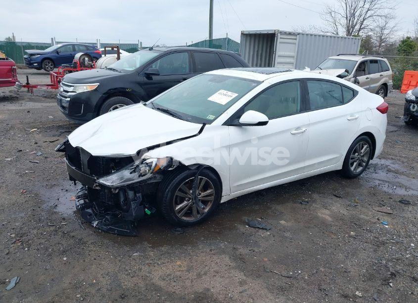 Photo 2 of 2017 Hyundai Elantra VALUE EDITION (VIN 5NPD84LF0HH163649)