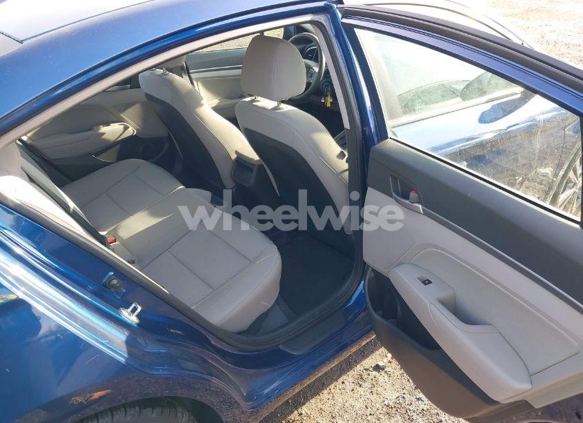 Photo 8 of 2017 Hyundai Elantra SE (VIN 5NPD84LF0HH180872)