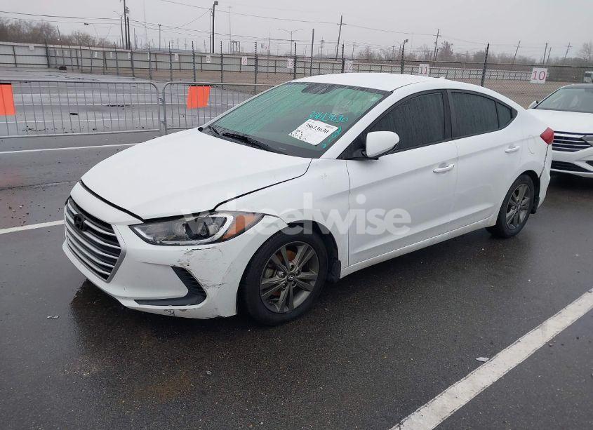 Photo 2 of 2017 Hyundai Elantra SE (VIN 5NPD84LF0HH196148)