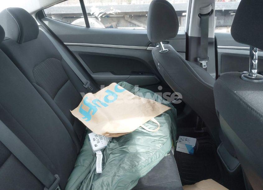 Photo 8 of 2018 Hyundai Elantra SEL (VIN 5NPD84LF0JH214329)