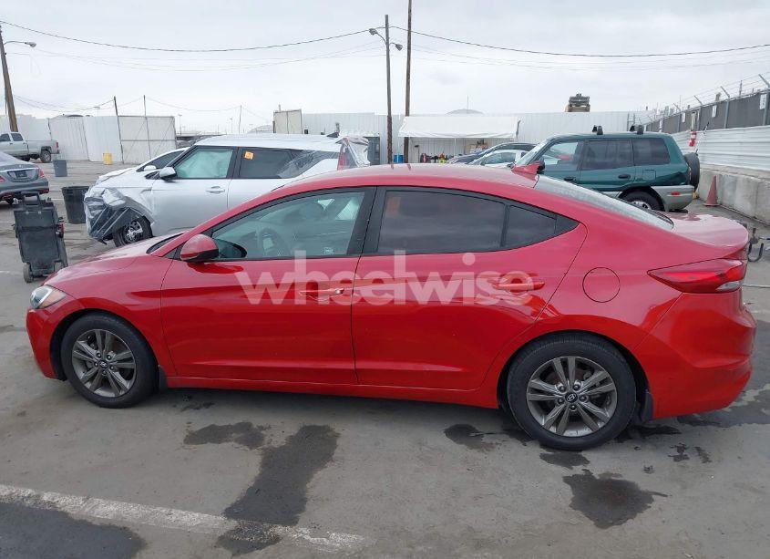 Photo 14 of 2018 Hyundai Elantra SEL (VIN 5NPD84LF0JH225704)