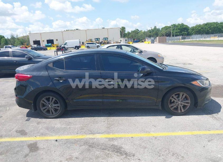 Photo 13 of 2018 Hyundai Elantra SEL (VIN 5NPD84LF0JH230420)