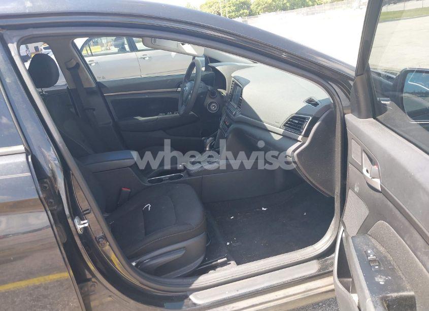 Photo 5 of 2018 Hyundai Elantra SEL (VIN 5NPD84LF0JH230420)