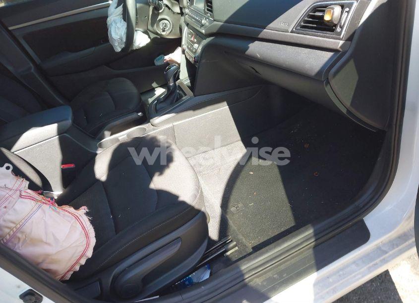 Photo 5 of 2018 Hyundai Elantra SEL (VIN 5NPD84LF0JH238100)