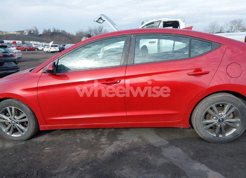 Photo 14 of 2018 Hyundai Elantra SEL (VIN 5NPD84LF0JH239490)