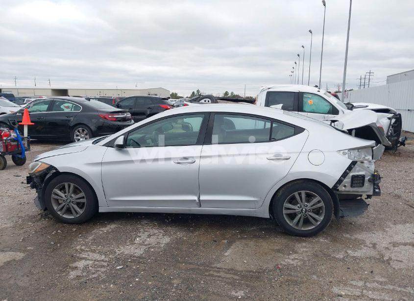 Photo 15 of 2018 Hyundai Elantra SEL (VIN 5NPD84LF0JH248187)
