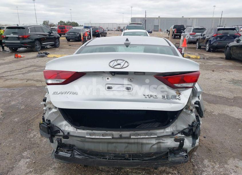 Photo 17 of 2018 Hyundai Elantra SEL (VIN 5NPD84LF0JH248187)