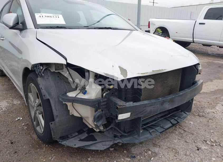 Photo 18 of 2018 Hyundai Elantra SEL (VIN 5NPD84LF0JH248187)