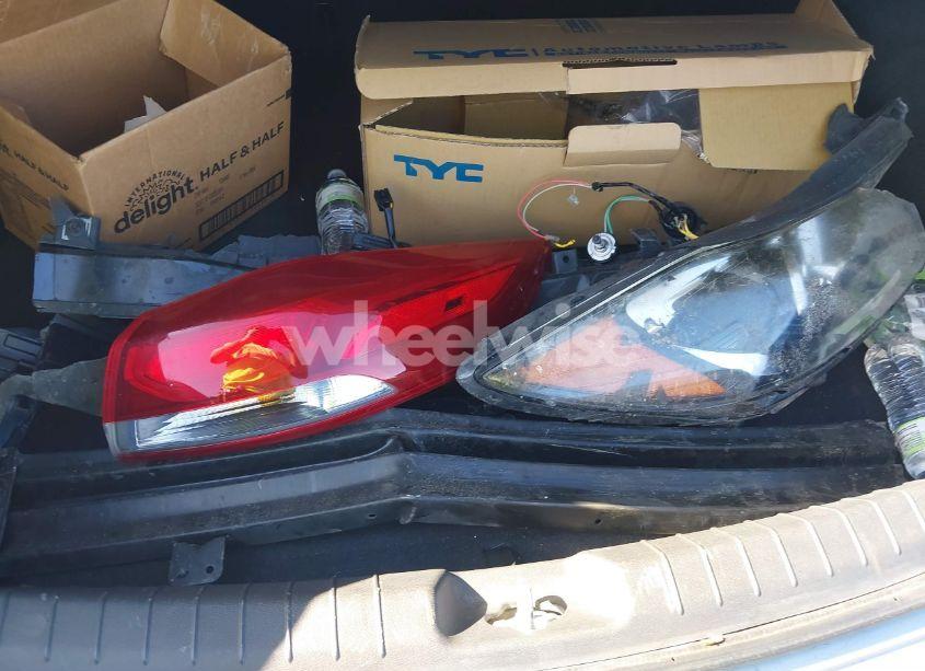 Photo 12 of 2018 Hyundai Elantra SEL (VIN 5NPD84LF0JH275857)