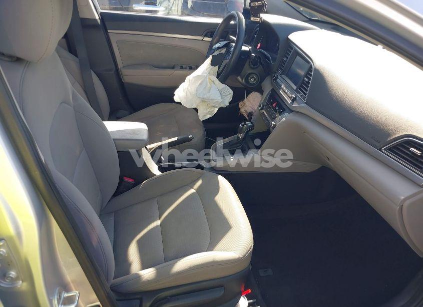 Photo 5 of 2018 Hyundai Elantra SEL (VIN 5NPD84LF0JH275857)