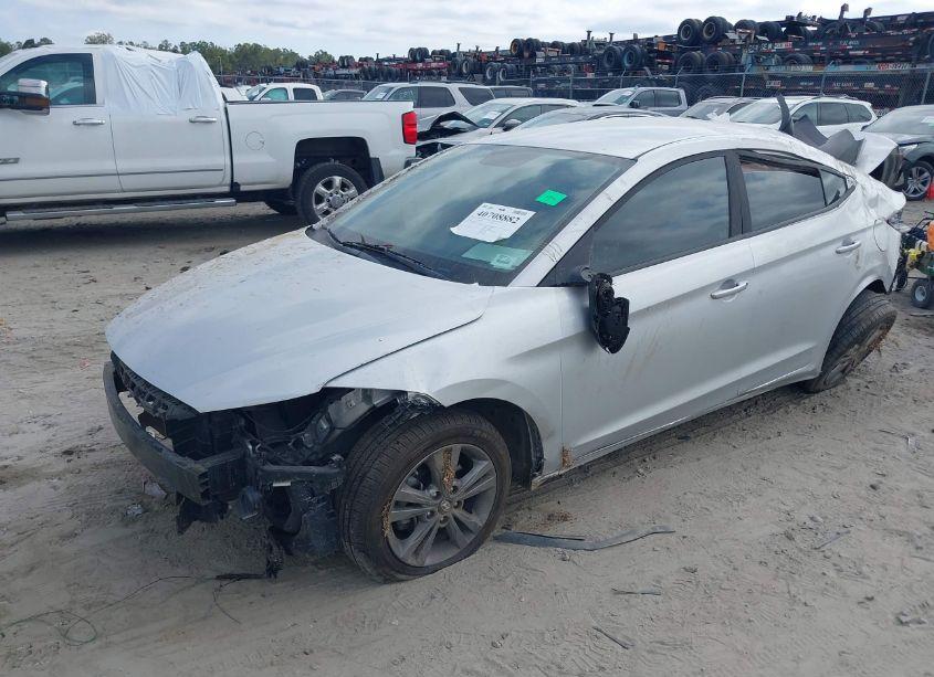 Photo 2 of 2018 Hyundai Elantra SEL (VIN 5NPD84LF0JH305827)