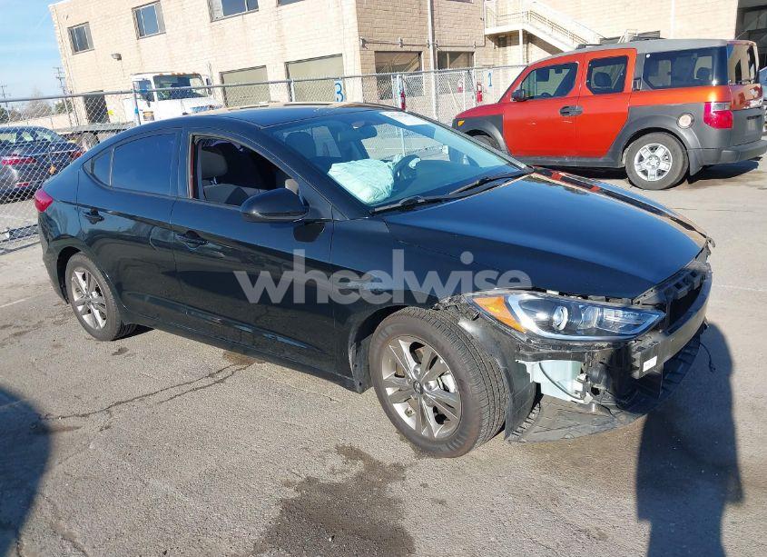 2018 Hyundai Elantra SEL (VIN 5NPD84LF0JH310011) main photo