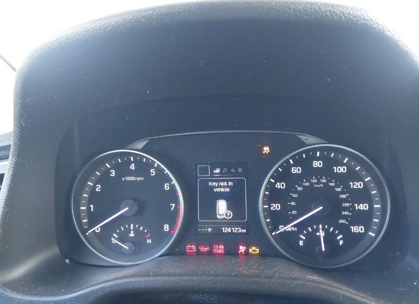 Photo 14 of 2018 Hyundai Elantra VALUE EDITION (VIN 5NPD84LF0JH322546)