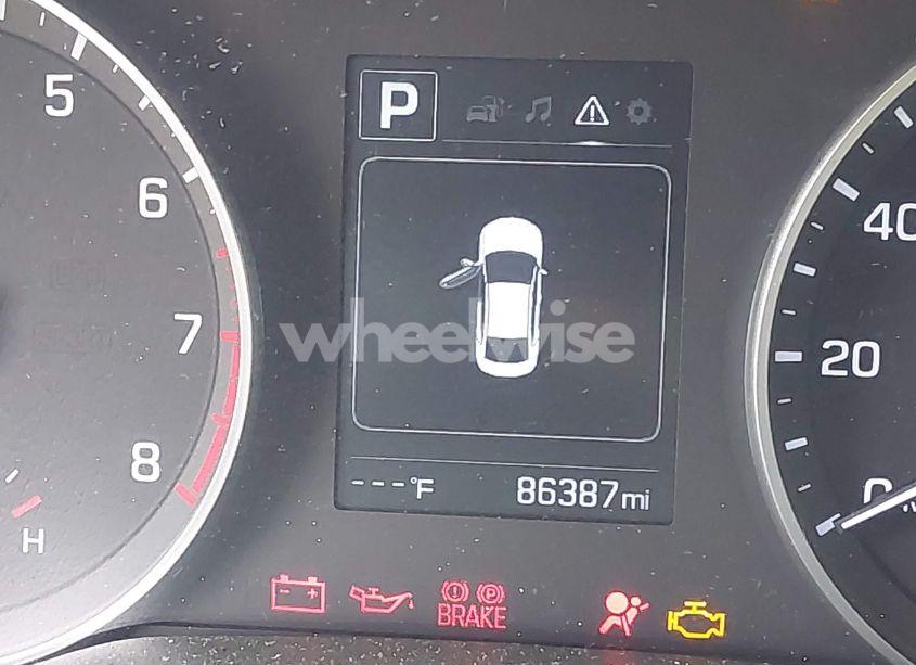 Photo 15 of 2018 Hyundai Elantra SEL (VIN 5NPD84LF0JH338648)
