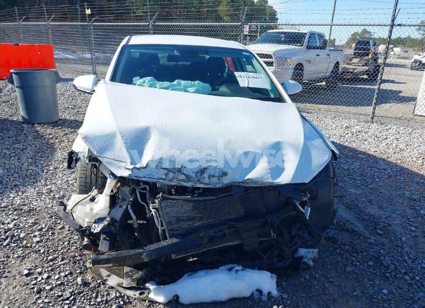 Photo 13 of 2018 Hyundai Elantra SEL (VIN 5NPD84LF0JH343851)