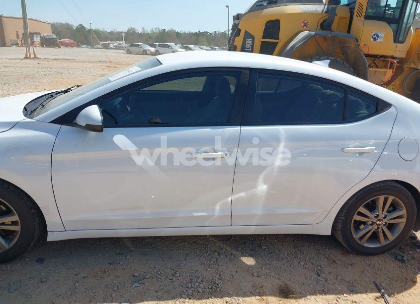 Photo 14 of 2018 Hyundai Elantra SEL (VIN 5NPD84LF0JH365185)