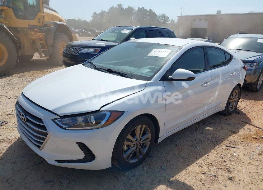 Photo 2 of 2018 Hyundai Elantra SEL (VIN 5NPD84LF0JH365185)