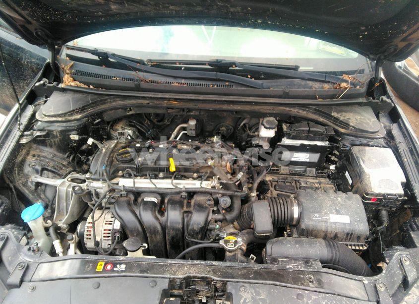 Photo 10 of 2018 Hyundai Elantra SEL (VIN 5NPD84LF0JH371827)