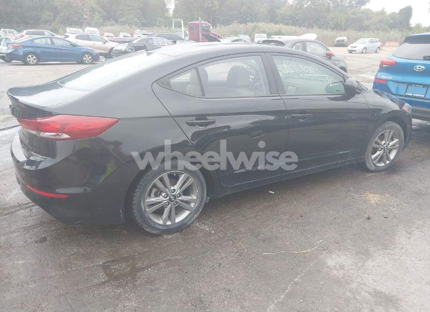 Photo 4 of 2018 Hyundai Elantra SEL (VIN 5NPD84LF0JH371827)
