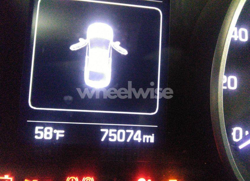 Photo 7 of 2018 Hyundai Elantra SEL (VIN 5NPD84LF0JH371827)