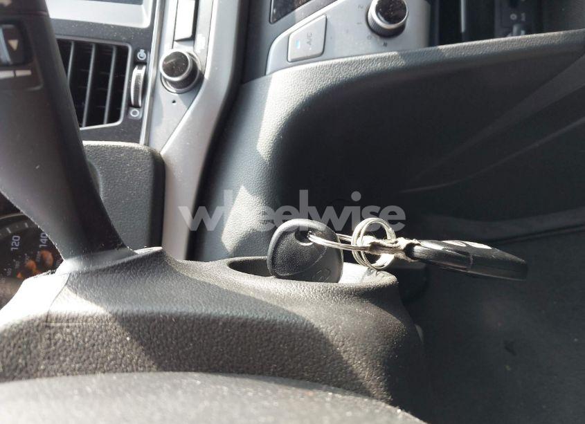 Photo 11 of 2018 Hyundai Elantra SEL (VIN 5NPD84LF0JH389938)