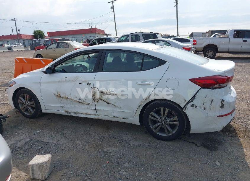 Photo 14 of 2018 Hyundai Elantra SEL (VIN 5NPD84LF0JH389938)