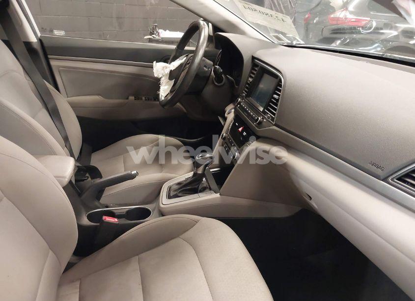 Photo 5 of 2018 Hyundai Elantra VALUE EDITION (VIN 5NPD84LF0JH391513)