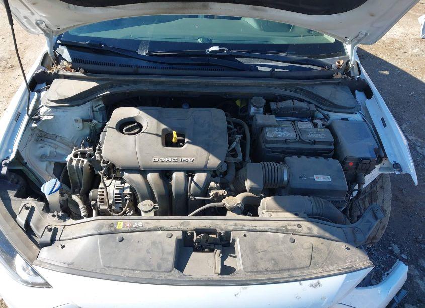 Photo 10 of 2018 Hyundai Elantra SEL (VIN 5NPD84LF0JH395903)