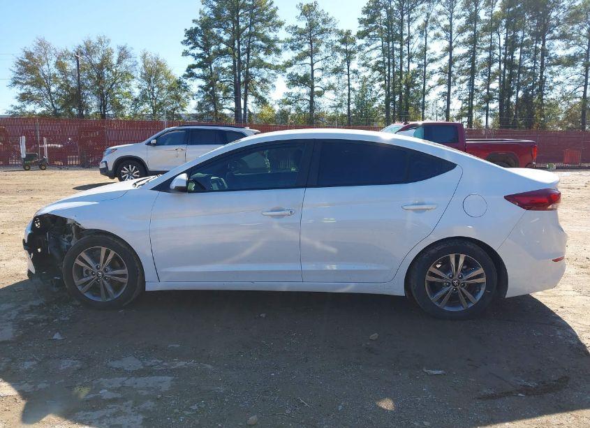 Photo 15 of 2018 Hyundai Elantra SEL (VIN 5NPD84LF0JH395903)