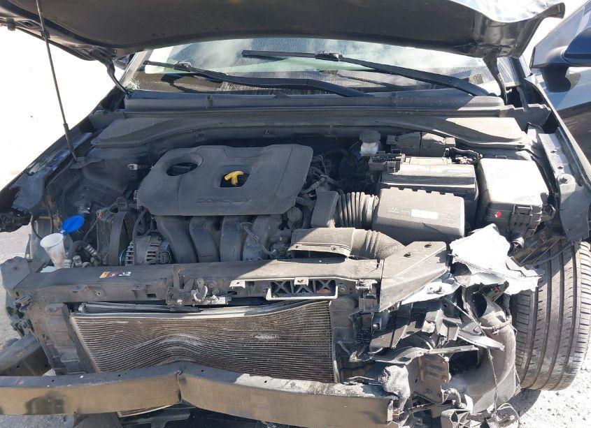 Photo 10 of 2019 Hyundai Elantra SEL (VIN 5NPD84LF0KH403435)