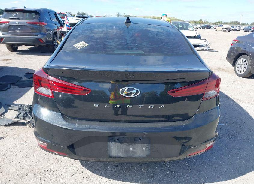 Photo 16 of 2019 Hyundai Elantra SEL (VIN 5NPD84LF0KH403435)