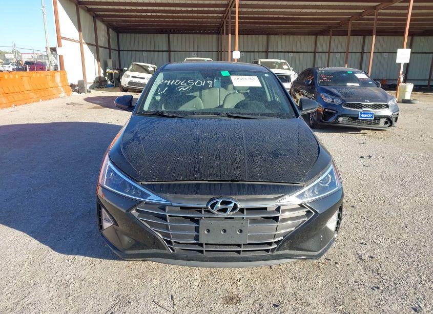 Photo 12 of 2019 Hyundai Elantra SEL (VIN 5NPD84LF0KH404441)