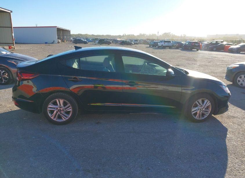 Photo 13 of 2019 Hyundai Elantra SEL (VIN 5NPD84LF0KH404441)