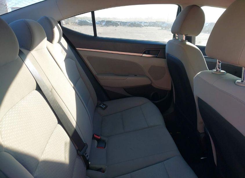Photo 8 of 2019 Hyundai Elantra SEL (VIN 5NPD84LF0KH404441)